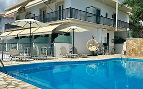 Vladimiros Apartments